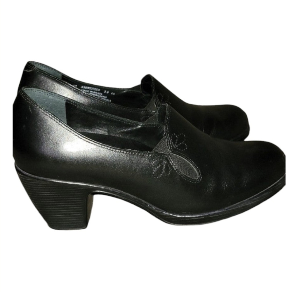 Dansko Women's Beth Black Leather Heeled Loafer - Picture 5 of 12